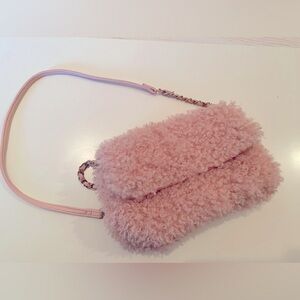 Forever 21 fuzzy faux fur evening purse pink homecoming dance prom 🪩 👜 🩷